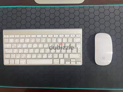 Apple keyboard with mouse