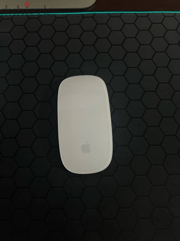 Apple keyboard with mouse 2