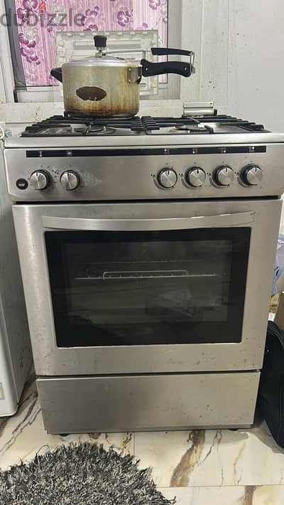 Cooking Range – Stainless Steel With Oven