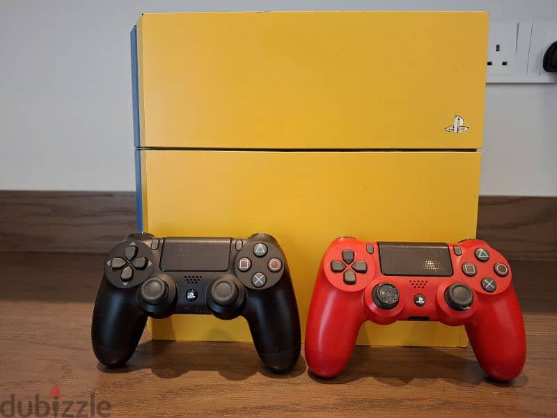 Playstation PS 4 with 2 games 1