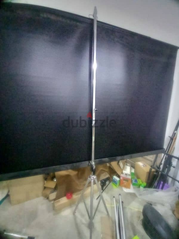 130 inches Projector Screen 1