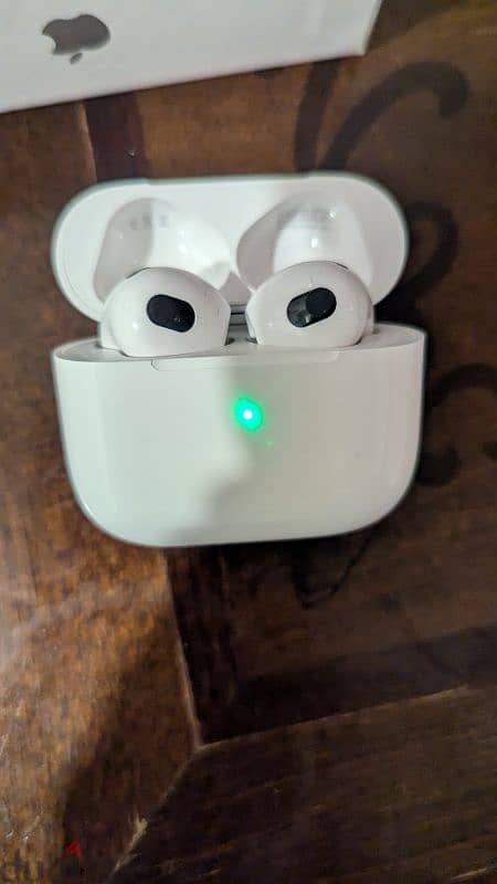 Apple Airpods 3rd Generation 1