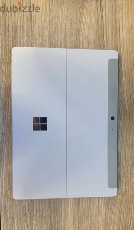 Microsoft surface Go 8 RAM 128GB 10-inch 1