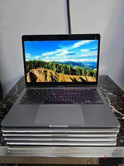 Apple MacBook Pro 2022 M2