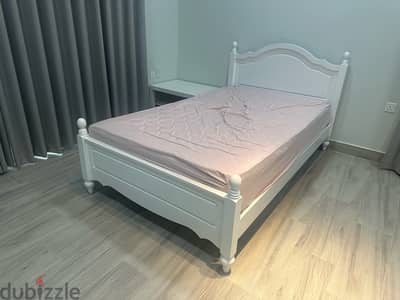 Single Bed 120*200 in Excellent Condition. without mattress