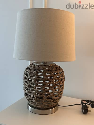 Table lamp