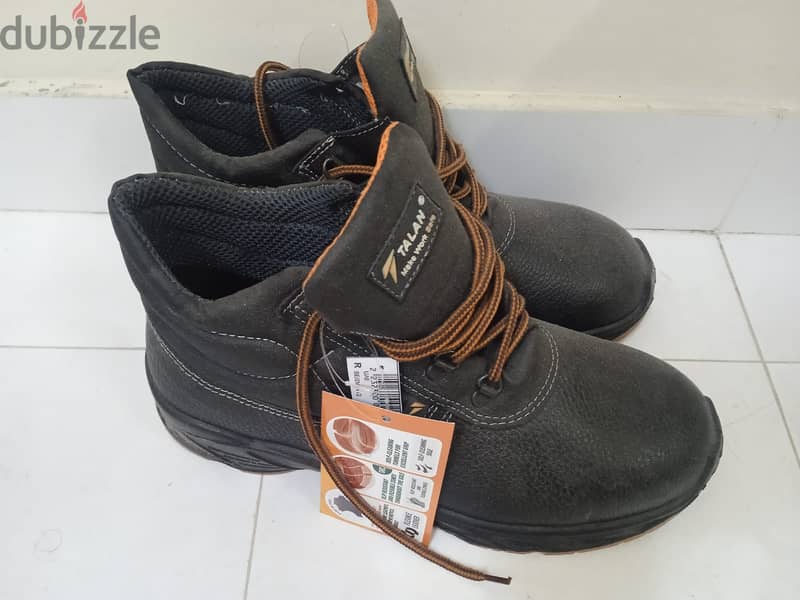 Talan Safety Shoes - 4 BD each 1