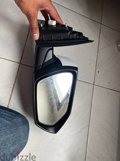 Hyundai Elantra 2021 right side mirror for sale