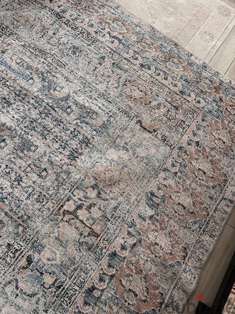 Vintage rug 0