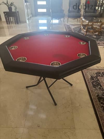 Playing Card Table طاولة ورق بتة مستعملة بحاله جيدة