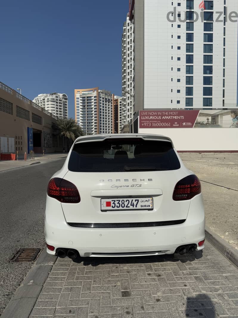 Porsche Cayenne GTS 2014 2