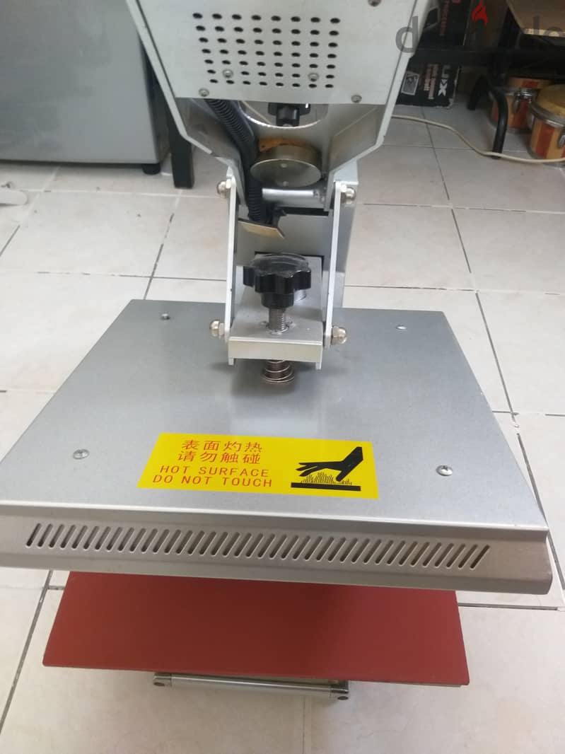 HEAT PRESS MACHINE  ( 16" X 16" ) Slide-out Function Work Table 2