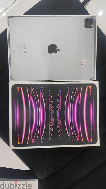 ipad pro 128 gb WiFi with cellular new condition box with accessories 0