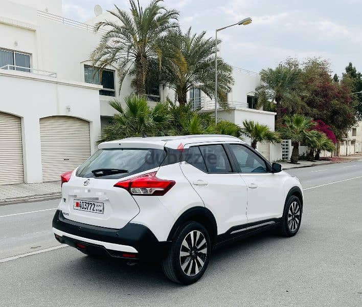 Nissan Kicks 2017 model full option for sale 8