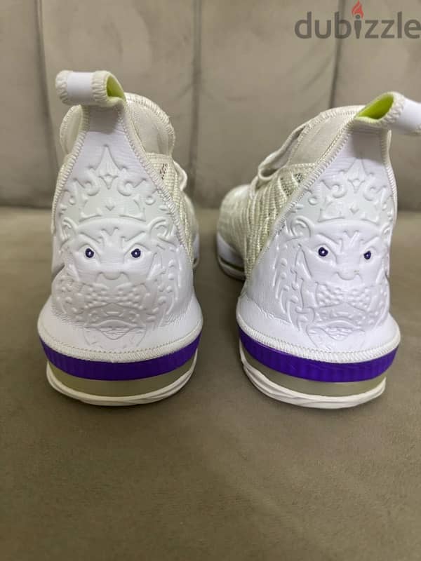 Nike LEBRON 16 buzz lightyear 2