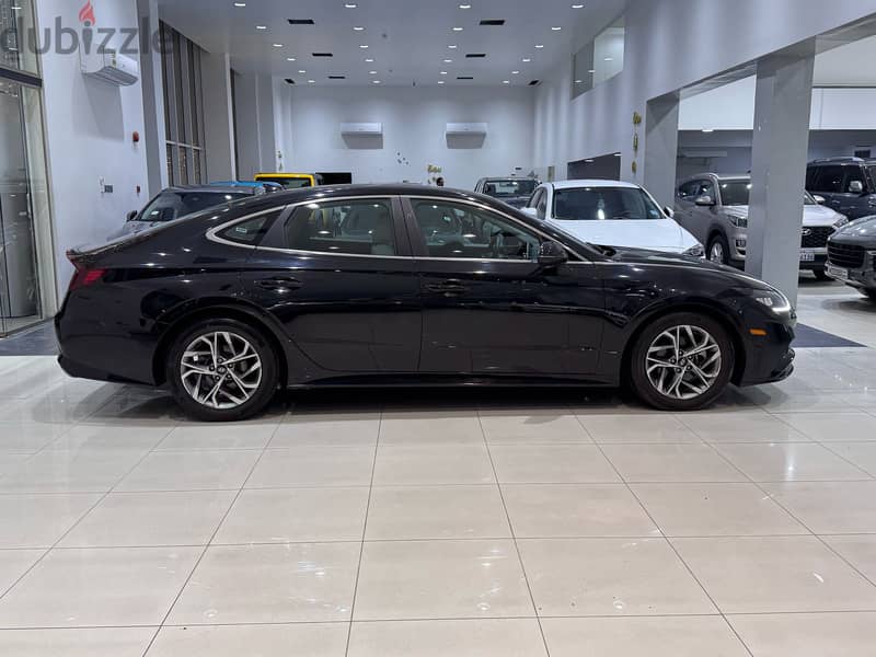 Hyundai Sonata 2021 black 3