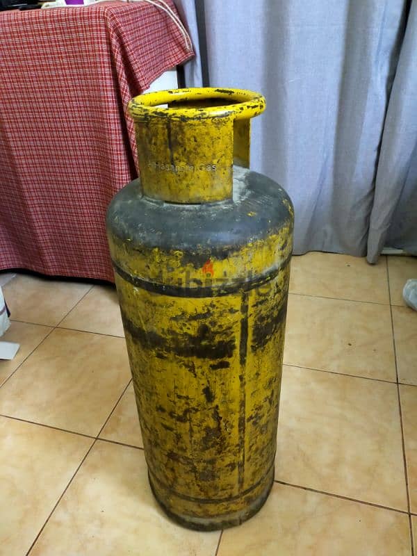 thread type yellow Colour cylinder ( with gas )hasnain gas for sale 1