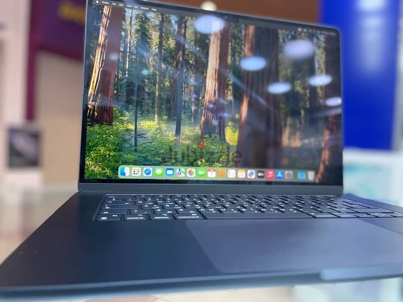 Used MacBook Air 15inch M3 16GB 512GB 4