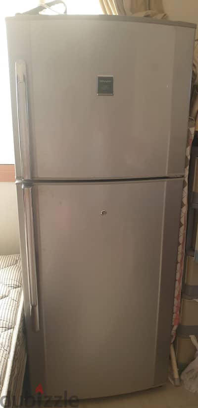 REFRIGERATOR (SHARP)