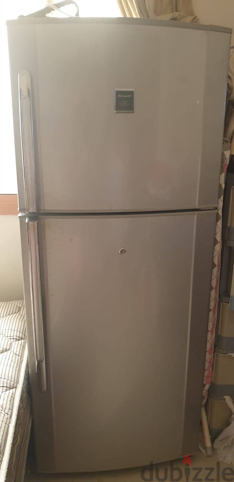 REFRIGERATOR (SHARP) 1