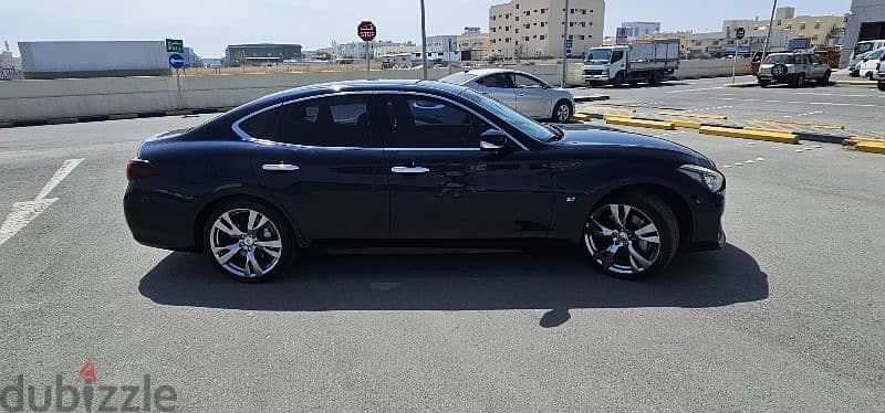 Infiniti Q70 2016 3