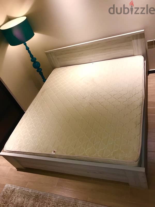 Bed & other items 4sale 1