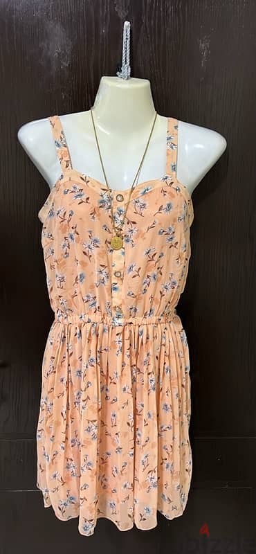 MIXED Ladies Clothes, new and preloved 18