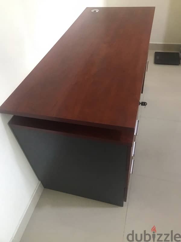 Office/Student Desk طاولة مكتب 2