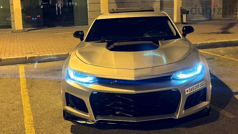 Chevrolet Camaro 2018 full option & low mileage in excellent condition 1