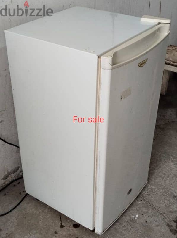 smal fridge for sale 0