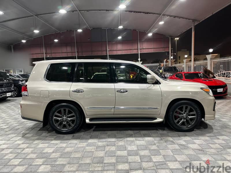 Lexus LX 570 2013 9