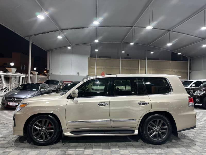 Lexus LX 570 2013 10