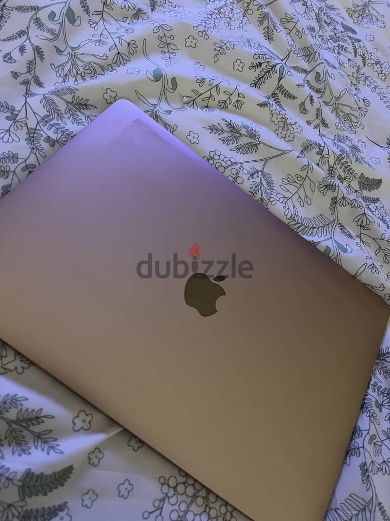 MacBook Air 2020 rose gold. 1