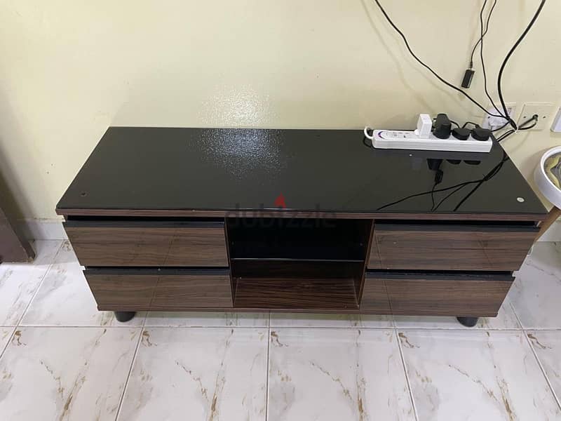 TV table طاولة تلفاز 0