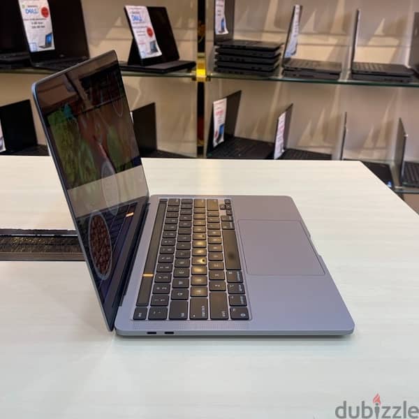 Apple MacBook Pro 2022 M1 1