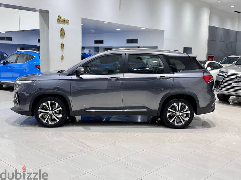 Chevrolet Captiva Premier 2024 Grey 2