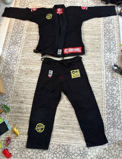 jiu-jitsu gi