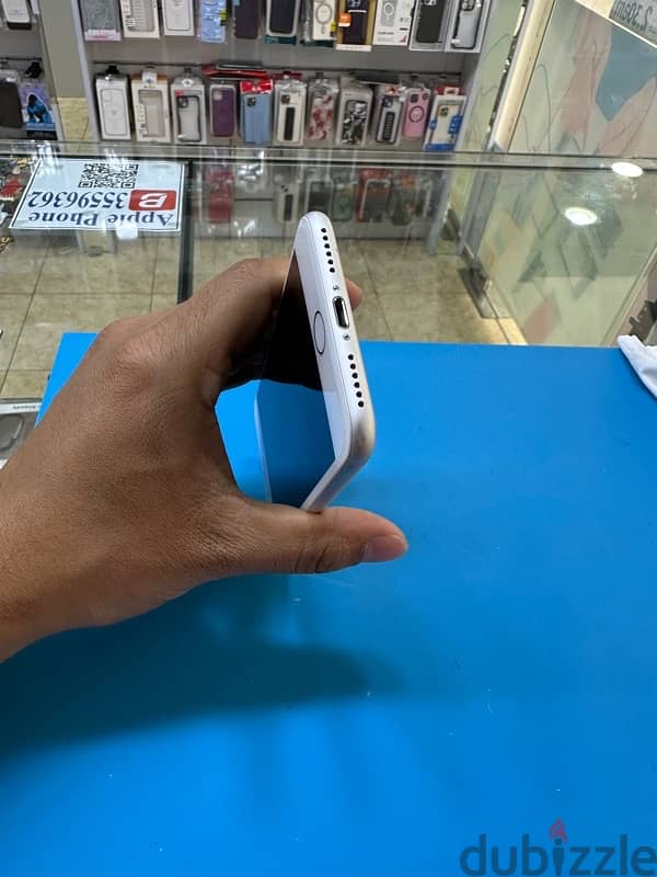 IPhone 7G Silver 32 GB Battery health 85 1