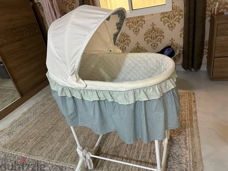 baby crib 2