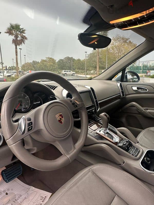 2014 model Porsche Cayenne S 3