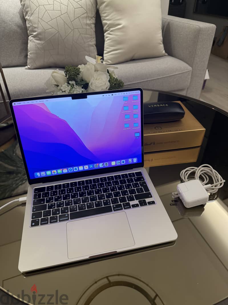 Apple MacBook Air M2 (2022) 8 GB - Starlight colour 1