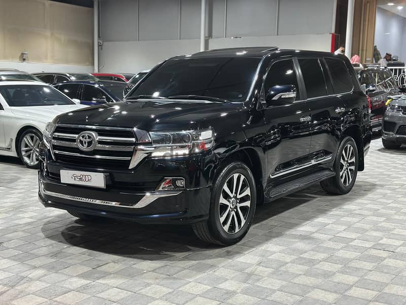 Toyota Land Cruiser GXR V8 GrandTouring 2019 0