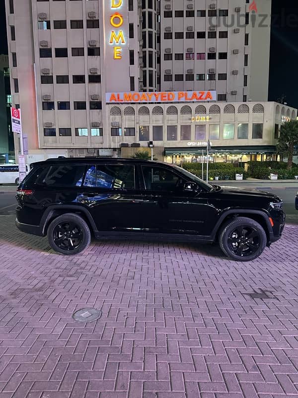 Jeep Grand Cherokee 2022 L in mint condition 3