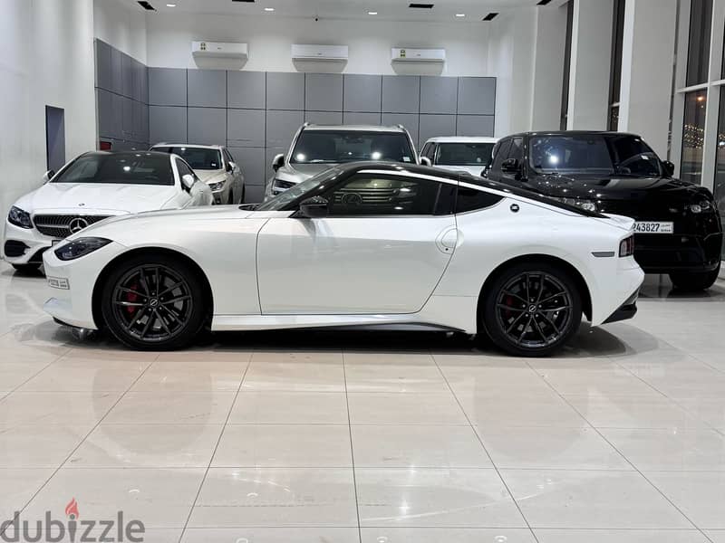 Nissan Z Coupe 2023 (White) 2