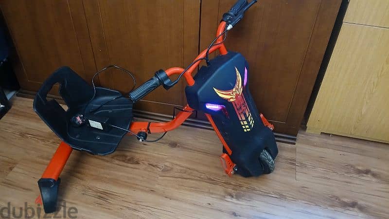 3 Wheel Electric Scooter with Bluetooth 0