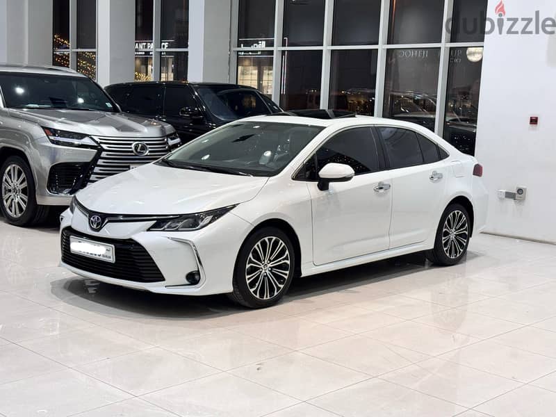 Toyota Corolla GLI 2021 White 1