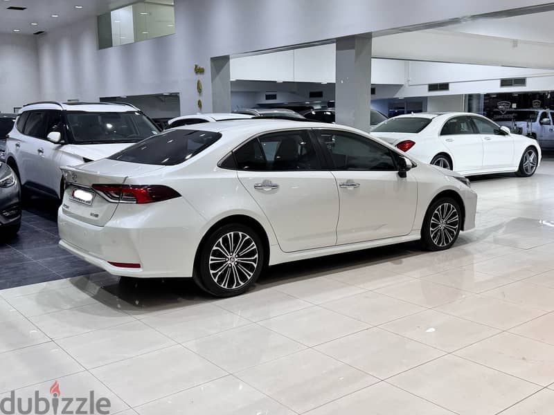 Toyota Corolla GLI 2021 White 7