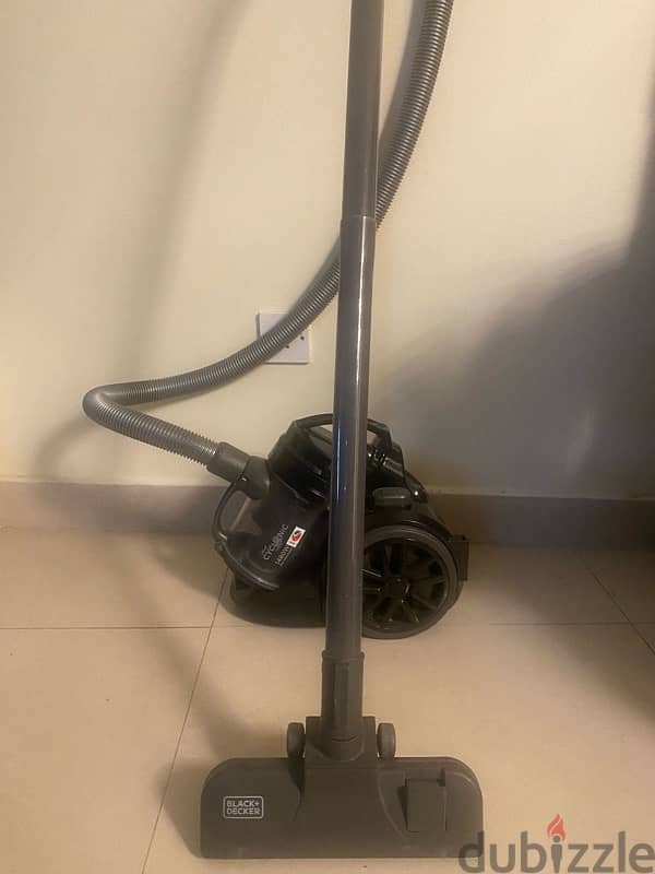 Black & Decker vacuum cleaner 2