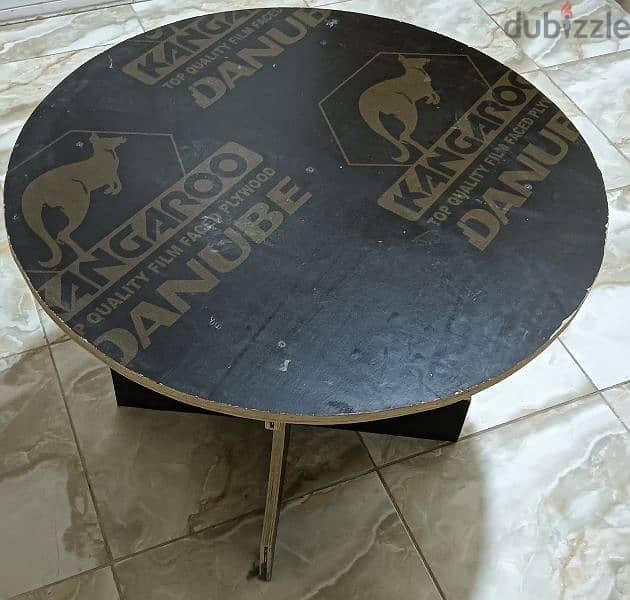 round Table for sale urgently 3