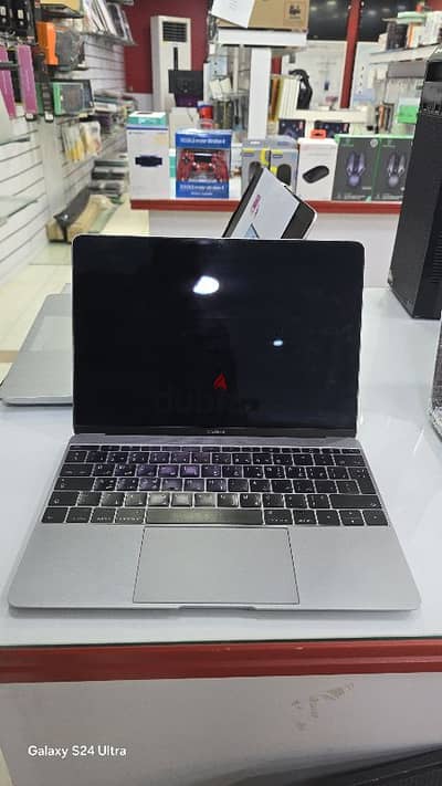 macbook air 2017 model  intel m3